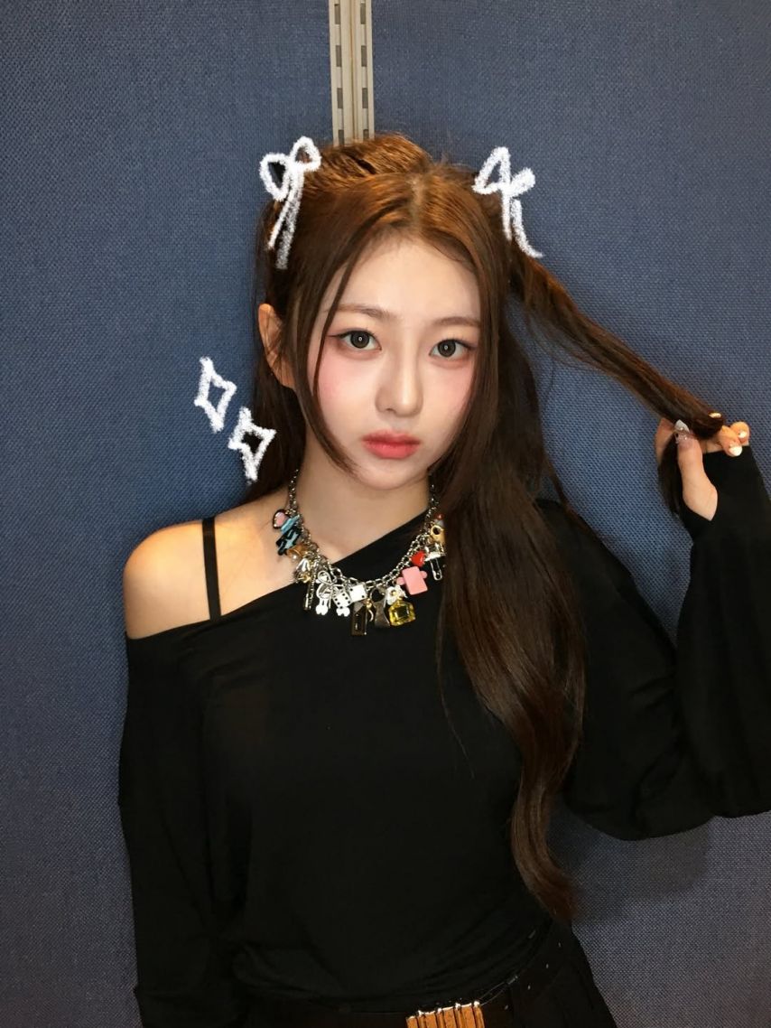 앳하트 봄, 서현, 아린