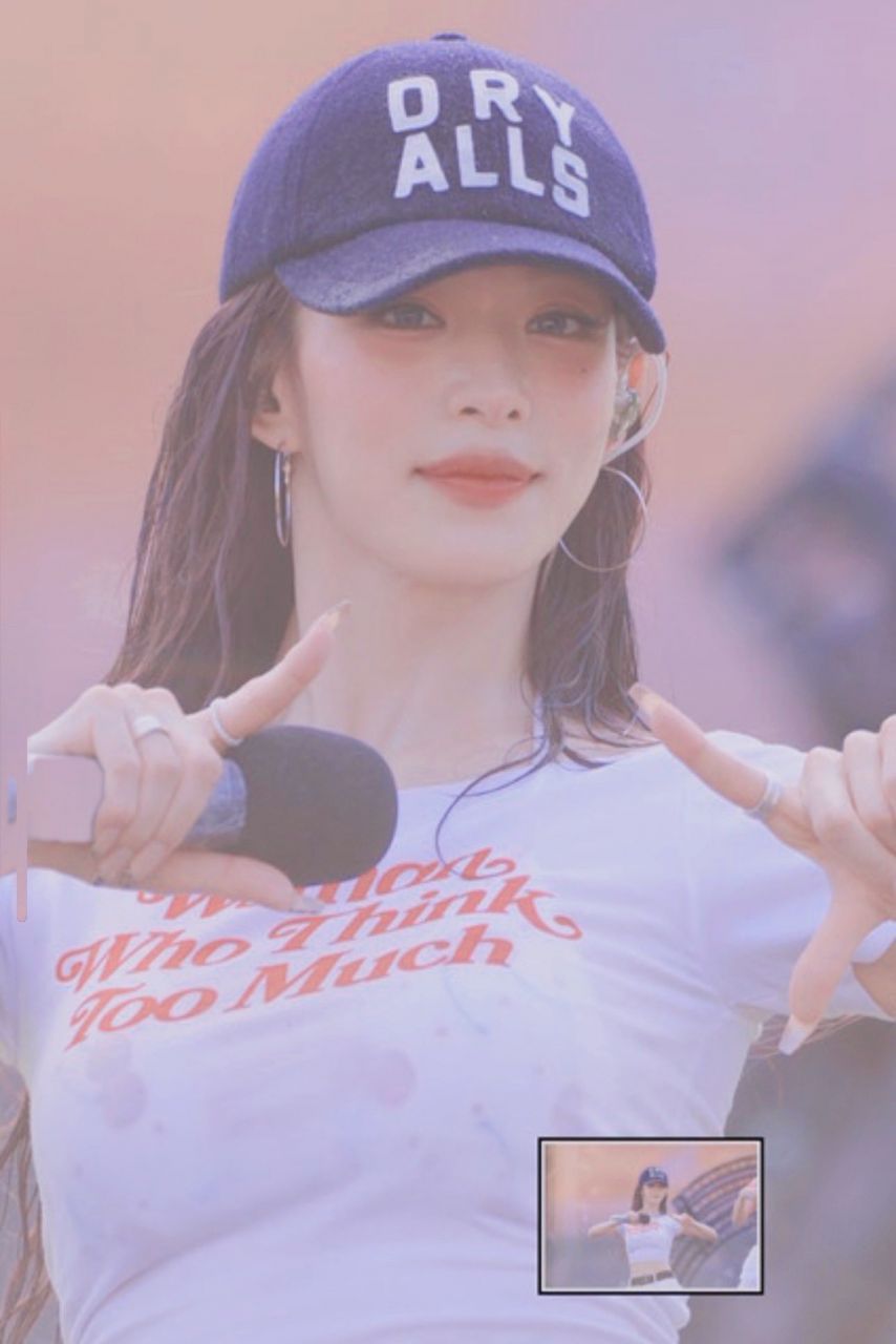 안에 입은 비키니가 살짝 비치는 속초 워터밤 프로미스나인 이채영