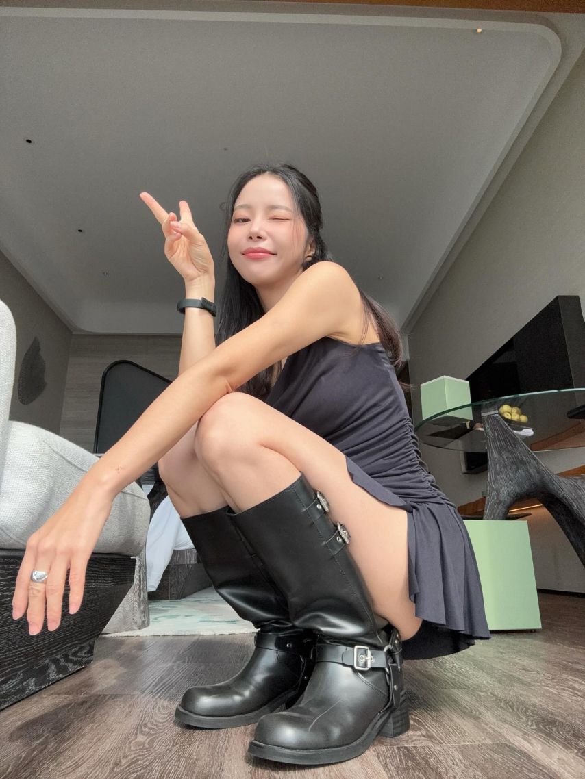 마마무 솔라 SNS