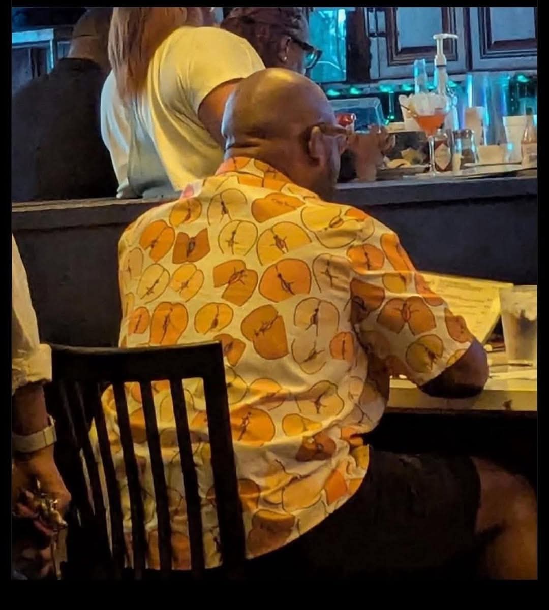 ㅇㅎ?)만든놈이 미친놈 vs 입는놈이 미친놈