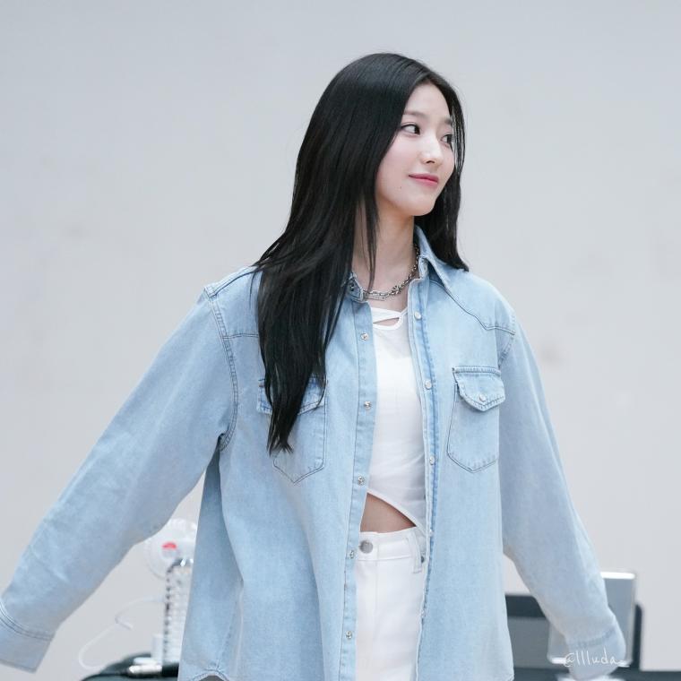 프로미스나인 이새롬