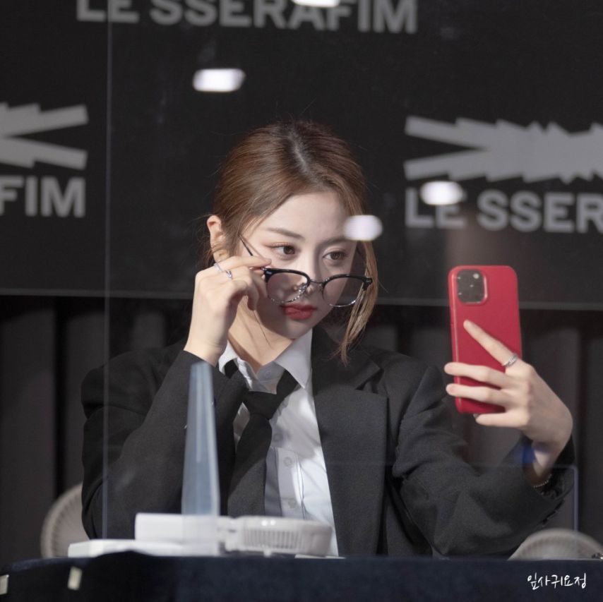 르세라핌 허윤진