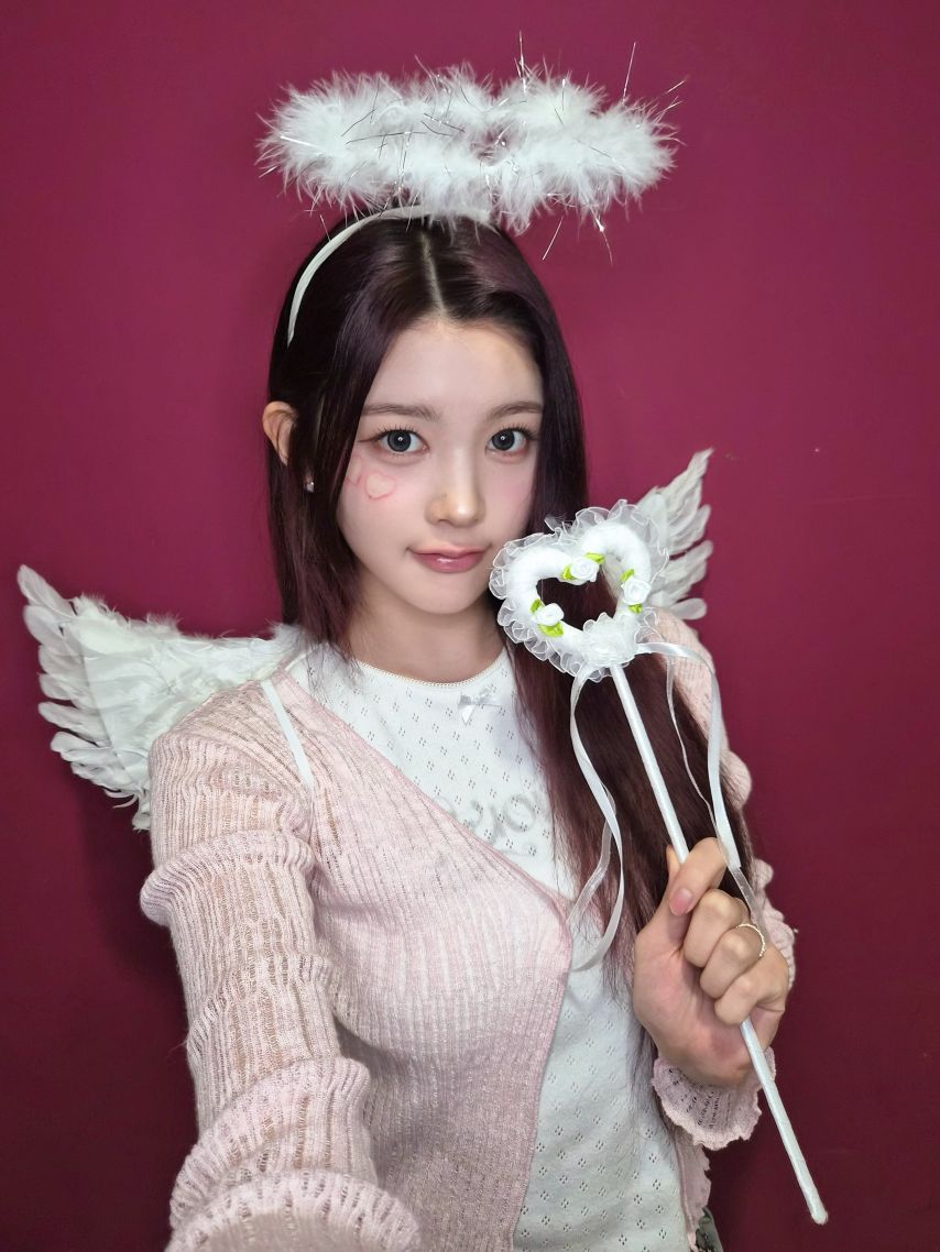 하츠투하츠 에이나