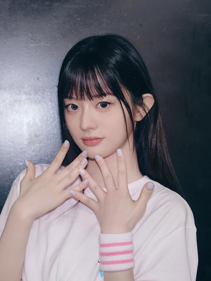 아일릿 (ILLIT) 민주