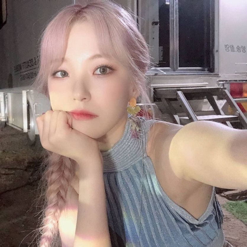 프로미스나인 백지헌