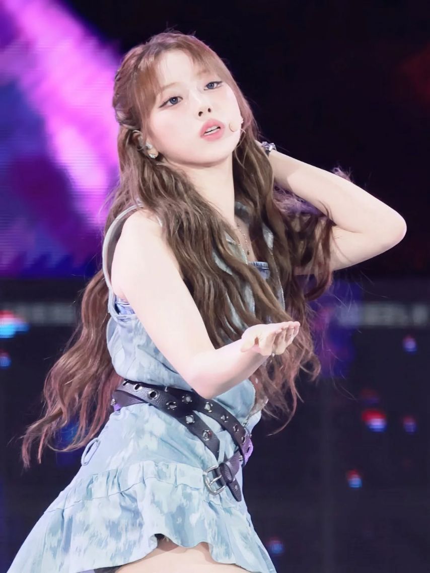 NMIXX (엔믹스) 지우