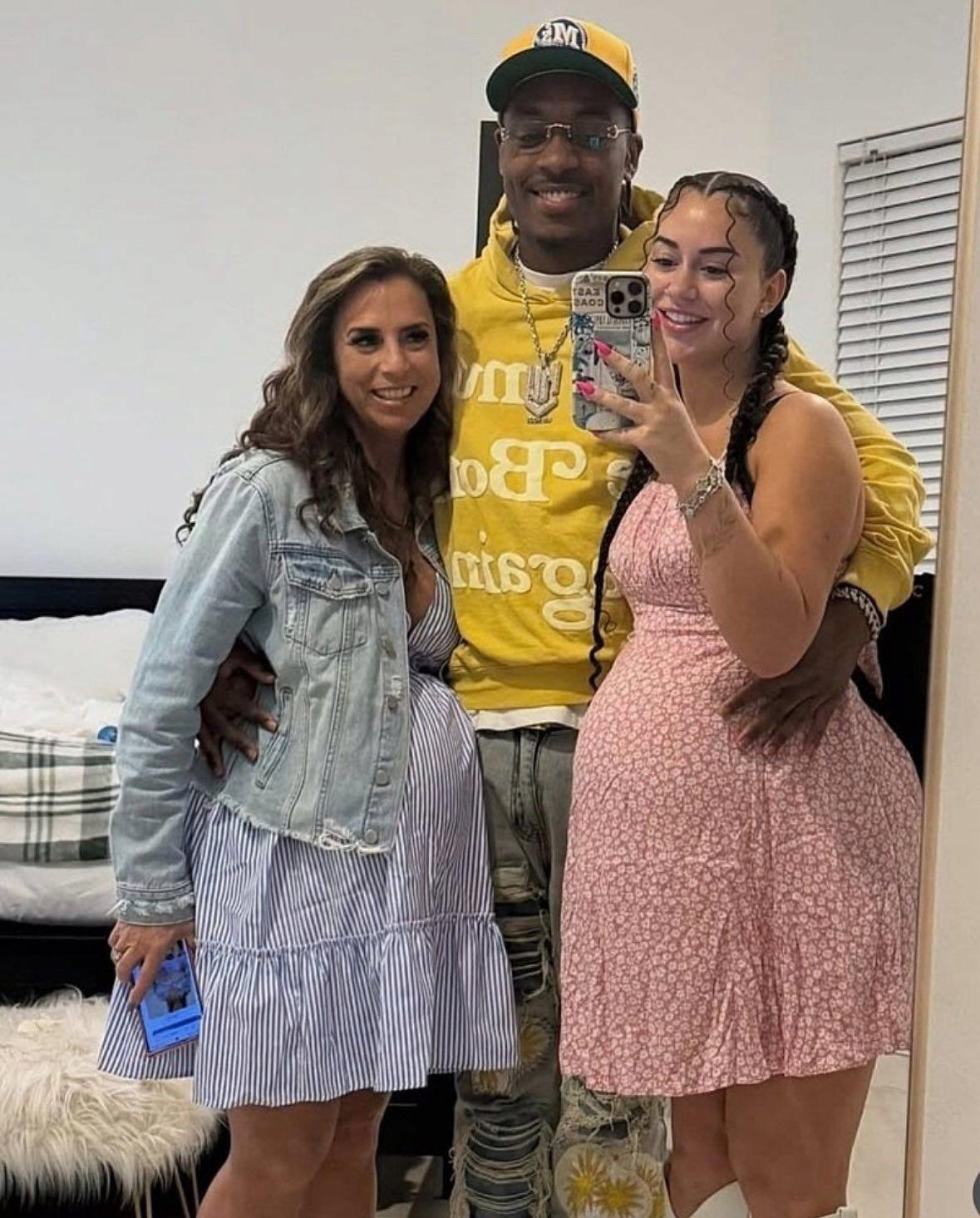 엄마와 딸을 임신시킨 래퍼