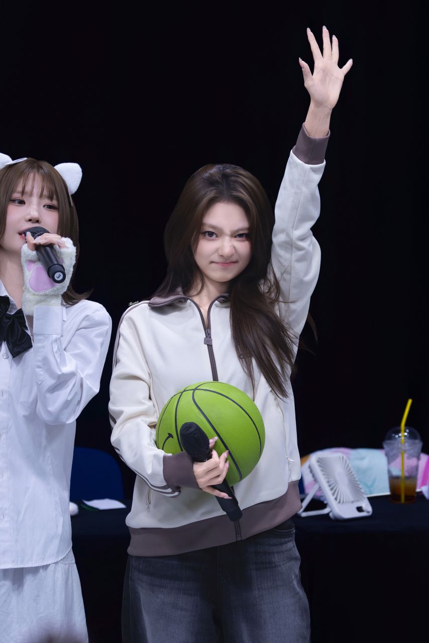 프로미스나인 이나경