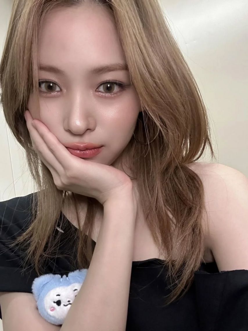 ITZY (있지) 류진