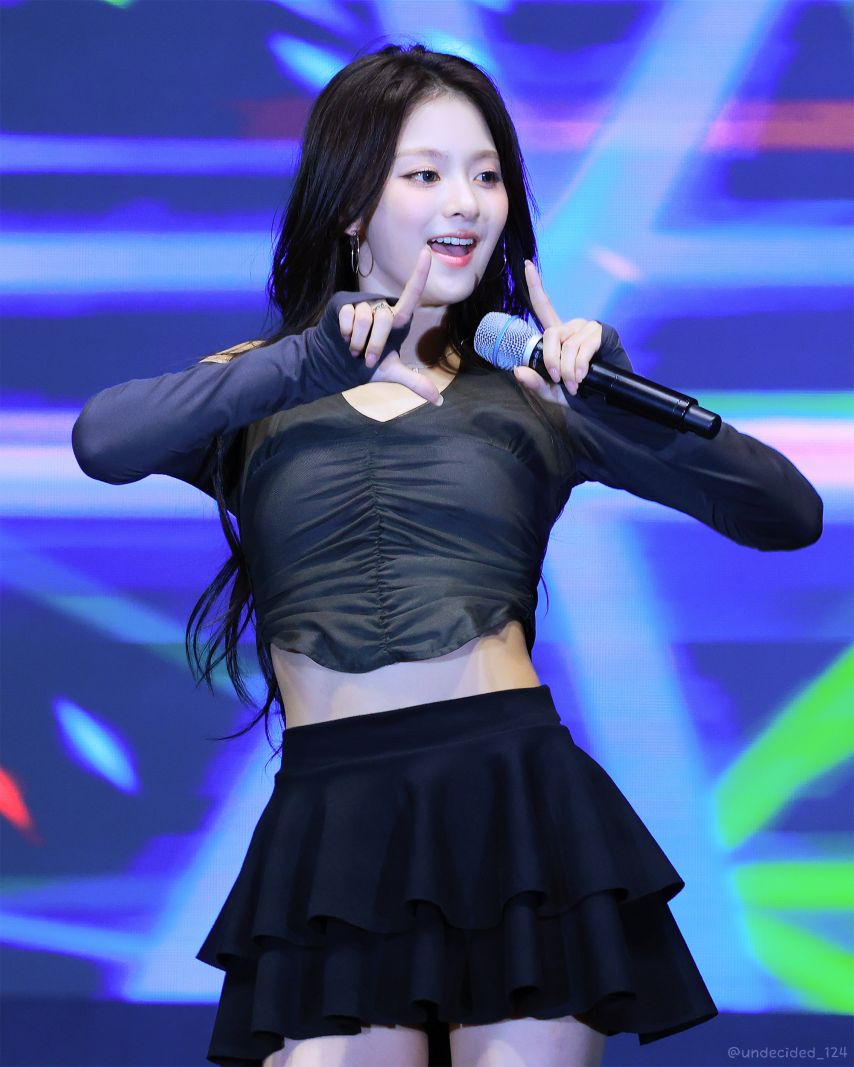 프로미스나인 이나경