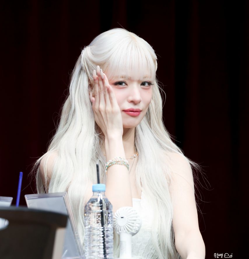 프로미스나인 이채영