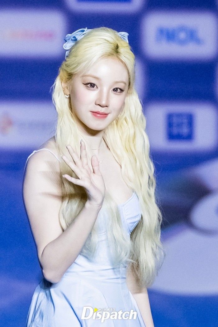 여자아이들 우기