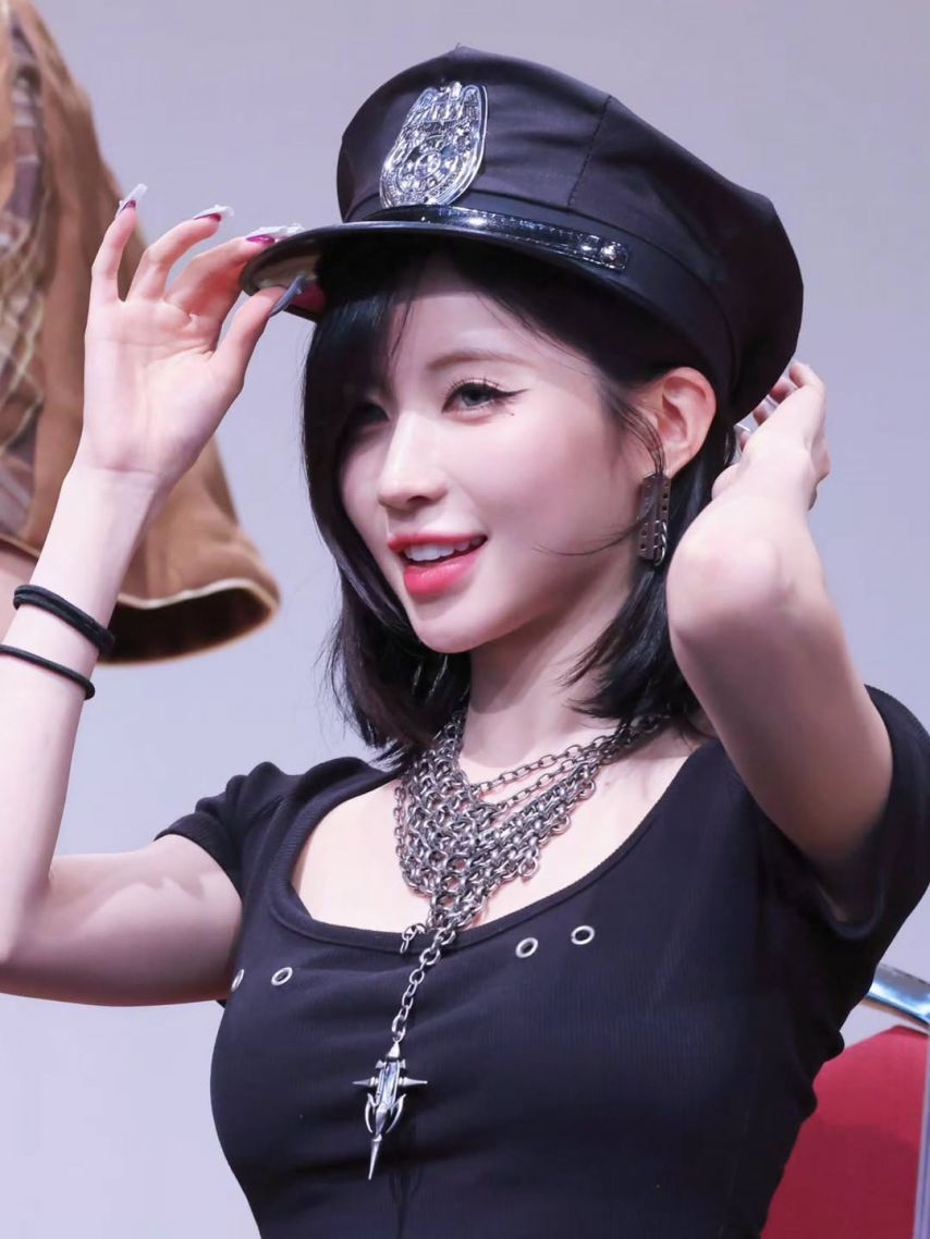 BABYMONSTER (베이비몬스터) 아사