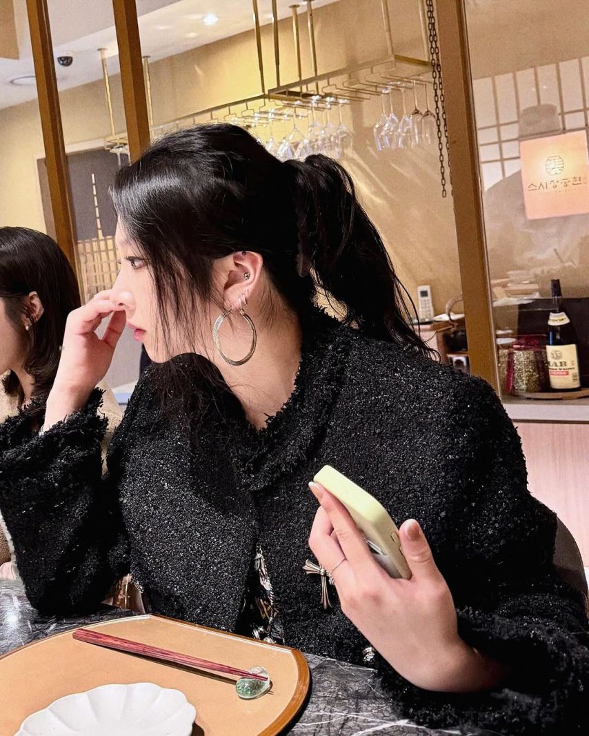 KARD (카드) 전지우