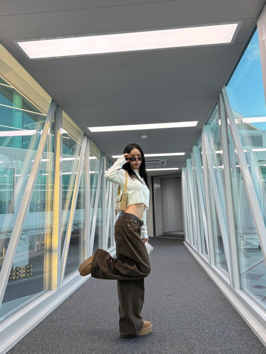 마마무 솔라 SNS