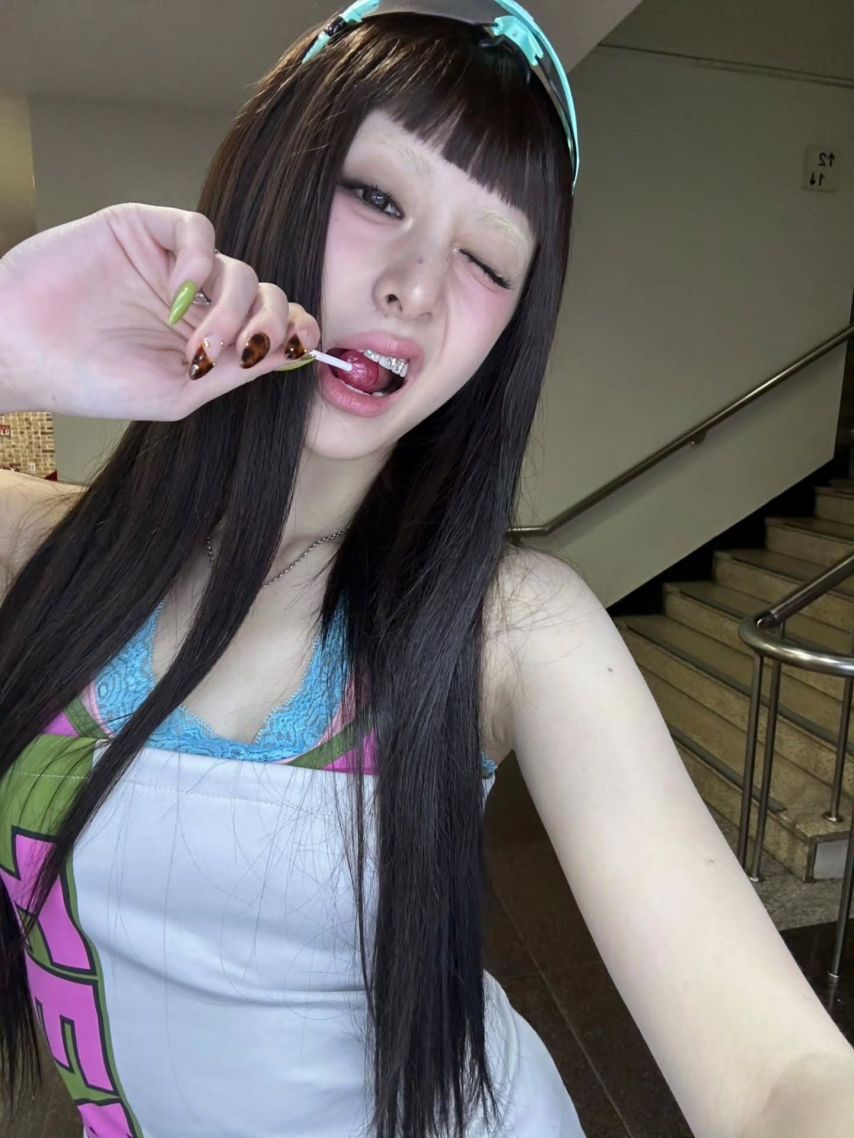 르세라핌 허윤진