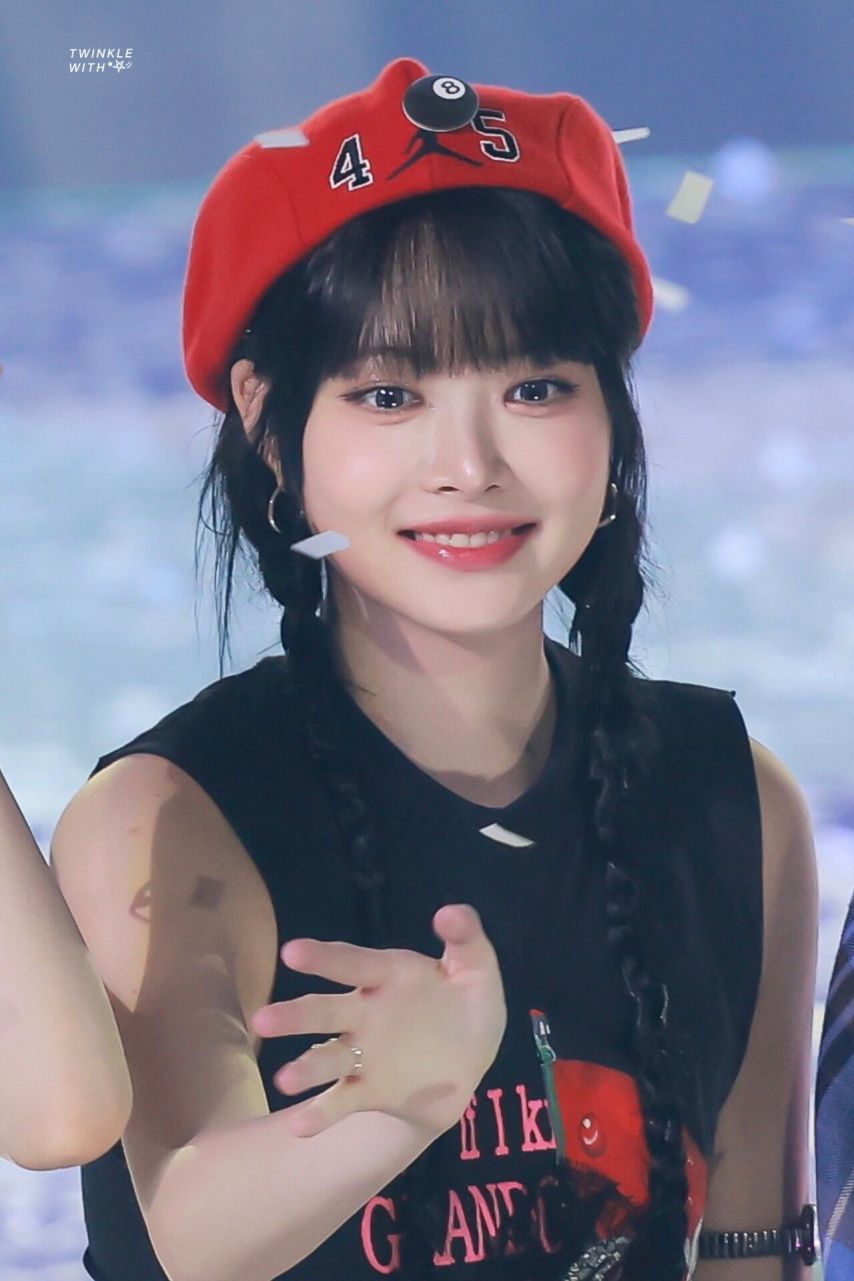 르세라핌 홍은채