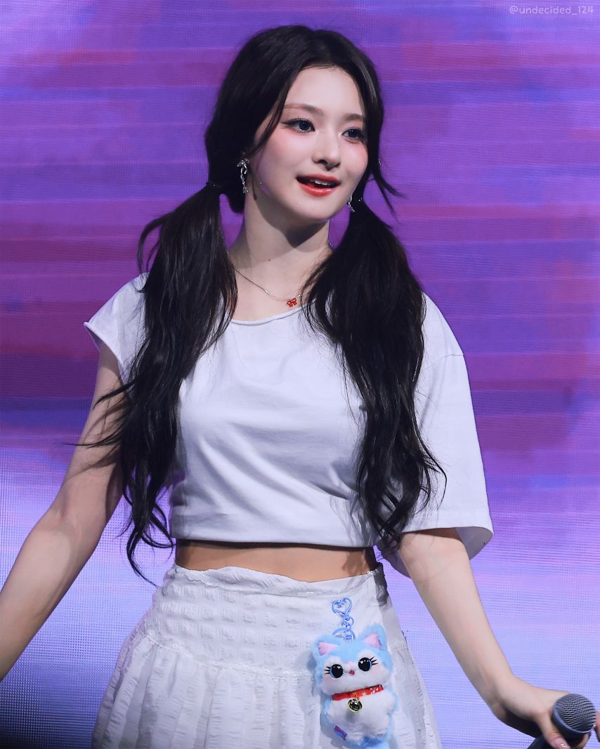 프로미스나인 이나경