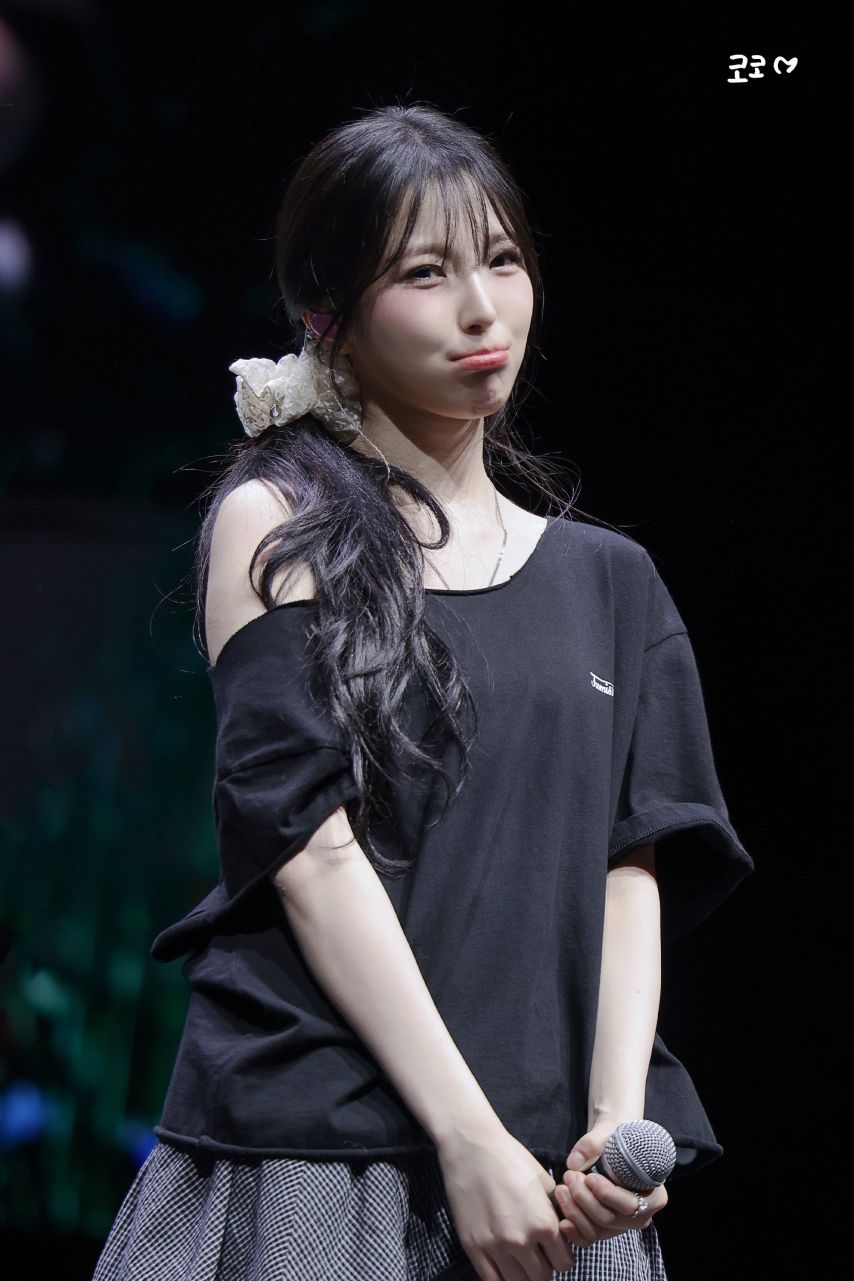 프로미스나인 백지헌