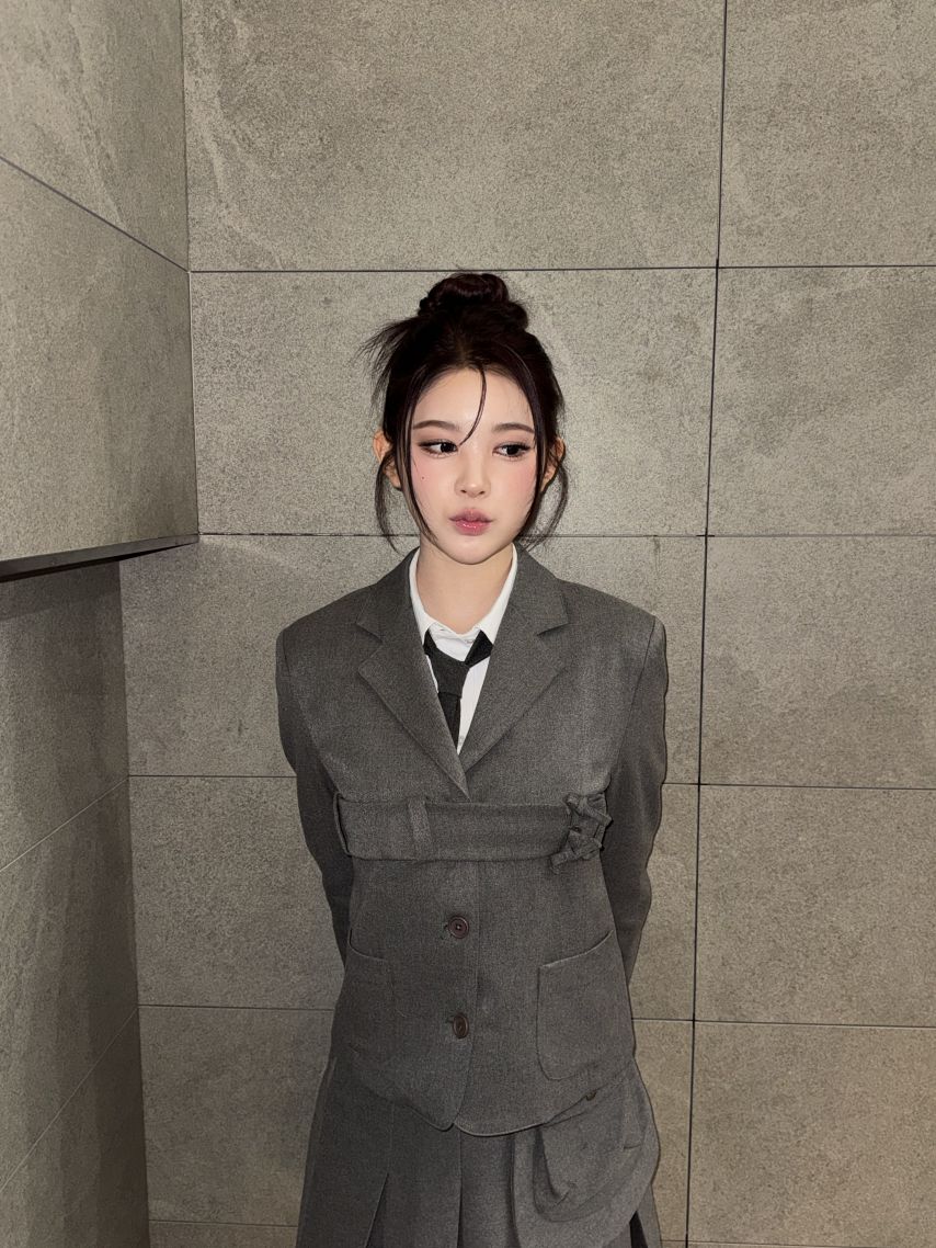 하츠투하츠 에이나