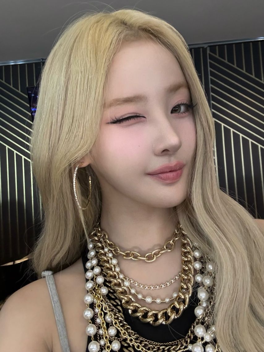 키스오브라이프 벨 인스타그램 업로드.JPG