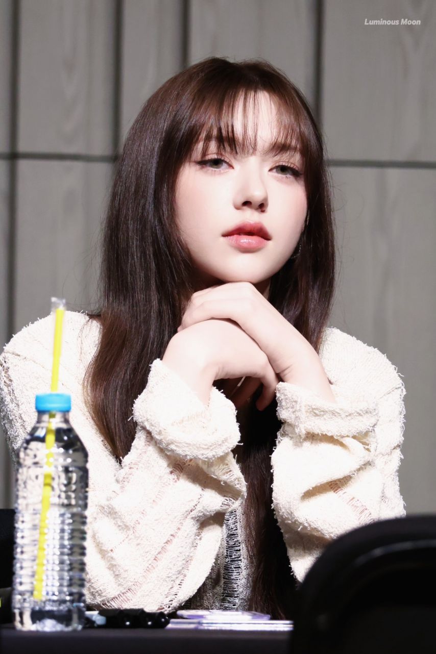 피프티피프티 문샤넬