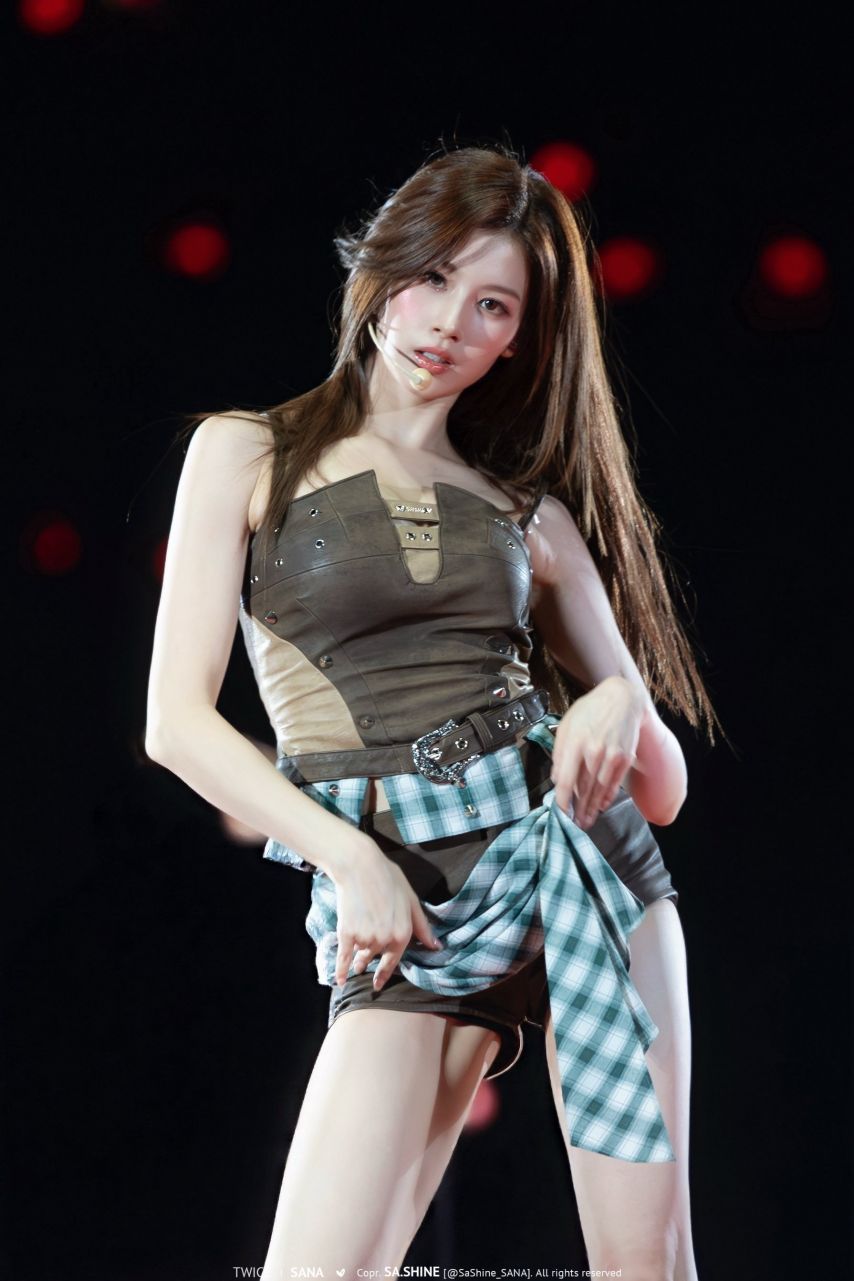사나 TWICE트와이스 251123_ 251121