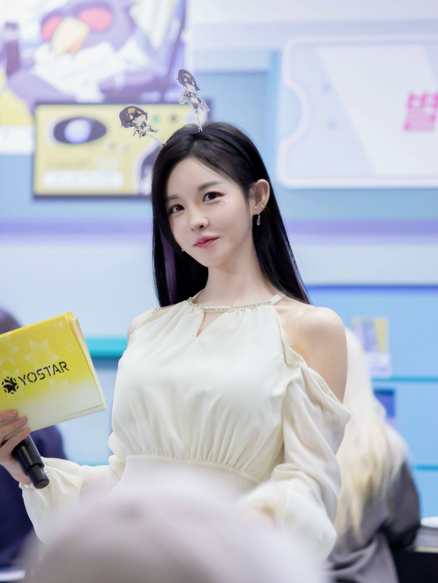 김효진 아나운서