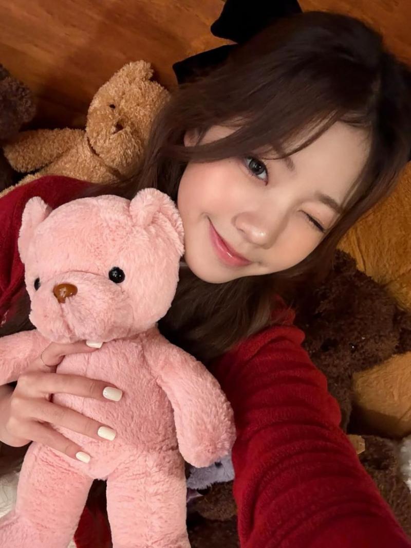 UNIS (유니스) 오윤아