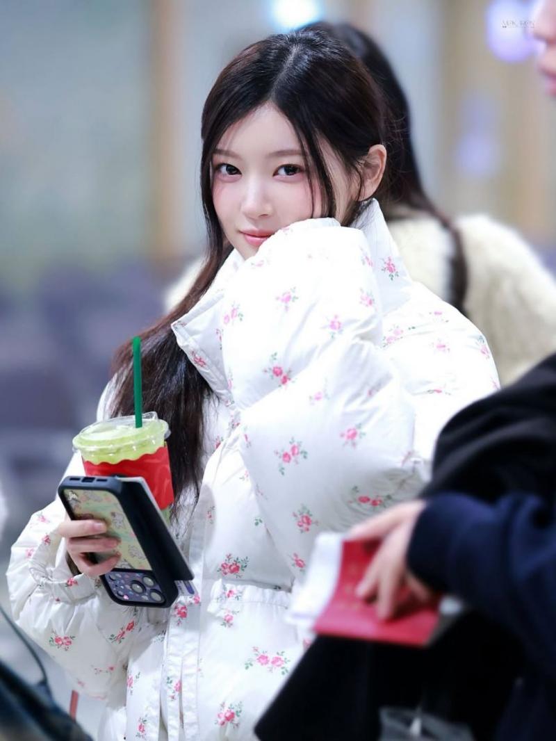 아일릿 (ILLIT) 모카