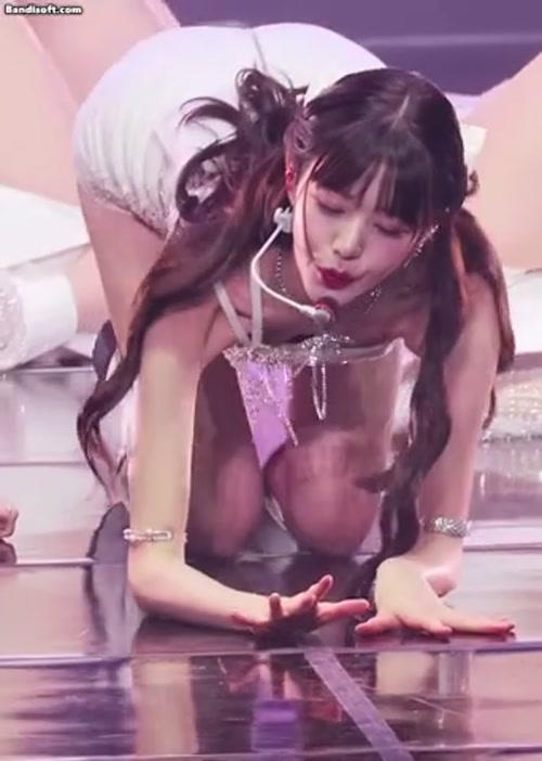 아이브 장원영 엄청난 골반 ㄷㄷ...gif