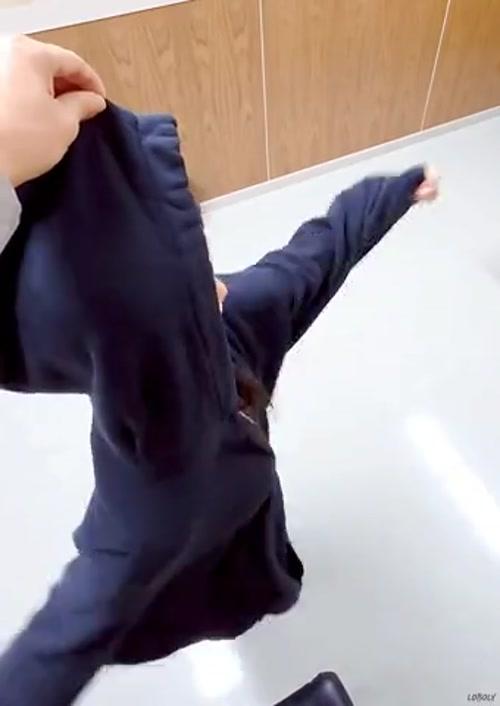 아이유 키링챌린지 ㅋㅋㅋ . GIF