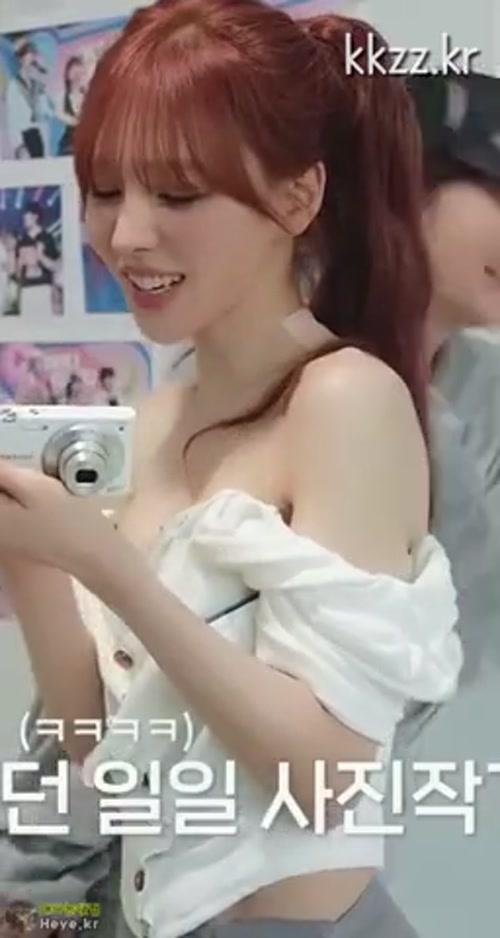 틈 보이는 레드벨벳 웬디