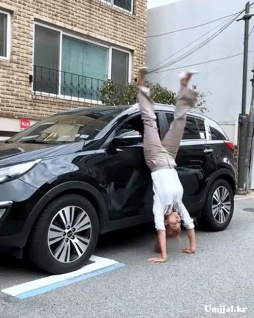 능력이 되는 여자가 차 타는 방법.