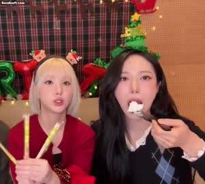 크리스마스 케익 먹는...비비지 은하, 신비