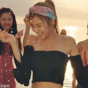 트와이스 사나 생일 기념 랜덤 움짤 (약스압)