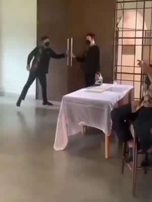 애가 보기보단 힘은 좋아.mp4