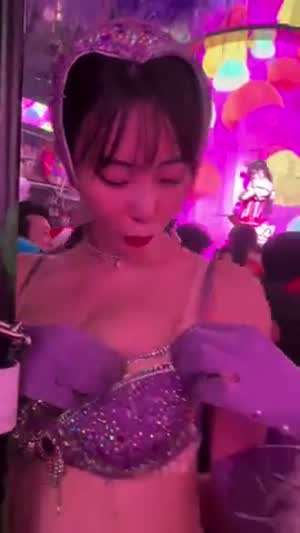 젤리 나눠주는 누나.mp4