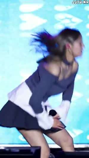 오프솔더 니트 묵직 가슴 라잇썸 초원